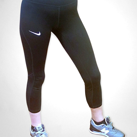 'Nike Dri-Fit Crop Mesh Leggings - Black - XS - Picture 10 of 11